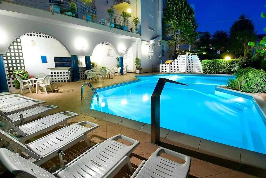Hotel Gardenia بيلاريا-إيجيا مارينا 3*,